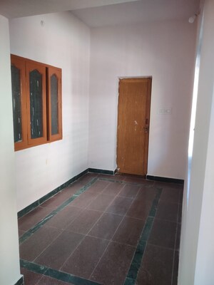 Room in 5 BHK Independent House at Irumbuliyur – for Sale