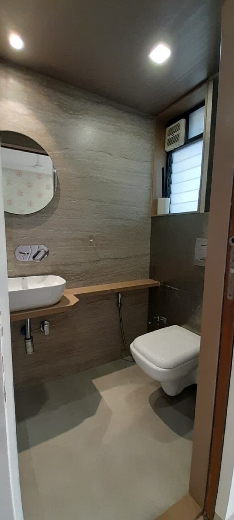 Bathroom, juhu 2 Bedroom 750 Sq.Ft. Apartment In Juhu Mumbai 9228192