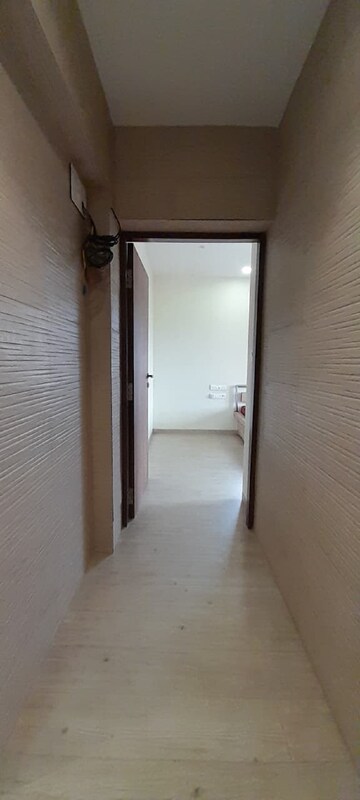 Room in 2 BHK Apartment at Juhu – for Rent