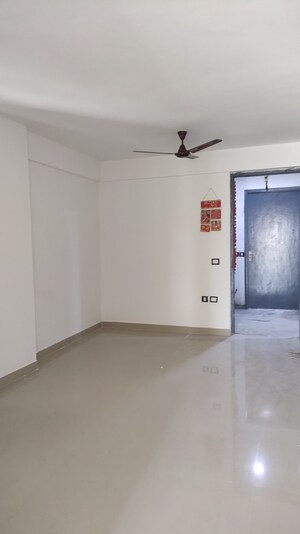 Furnished Amenities in 3 BHK Apartment at ROF Alante, Sector 108 – for Rent