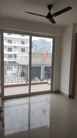 Room in 3 BHK Apartment at ROF Alante, Sector 108 – for Rent