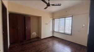 Room in 2 BHK Apartment at Siddhi Highland Park, Kolshet Road – for Rent
