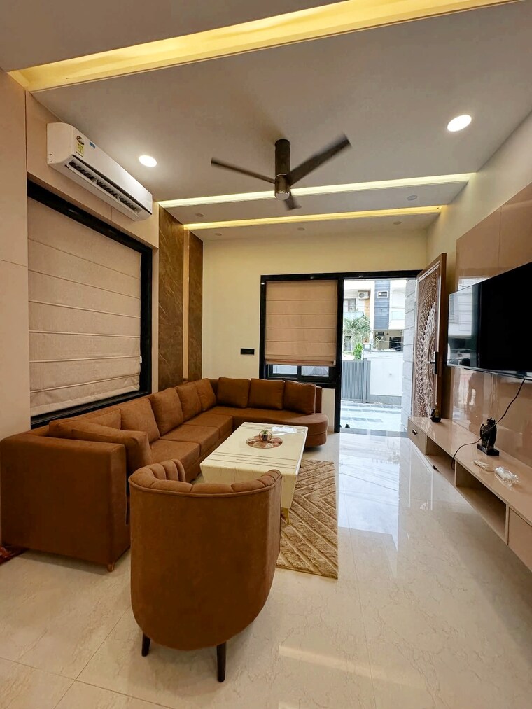 Living Room, jagdamba nagar 5 Bedroom 285 Sq.Yd. Independent House In Jagdamba Nagar Jaipur 9228347