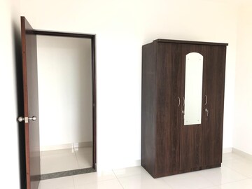 Room in 2 BHK Apartment at Purva Palm Beach, Hennur Road – for Rent