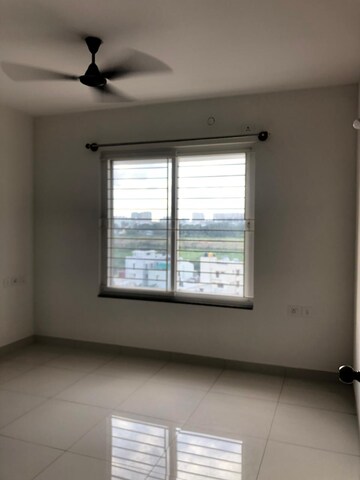 Room in 2 BHK Apartment at Purva Palm Beach, Hennur Road – for Rent
