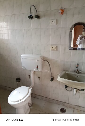 Bathroom in 3 BHK Apartment at DPS Housing Society, Sector 51 – for Rent