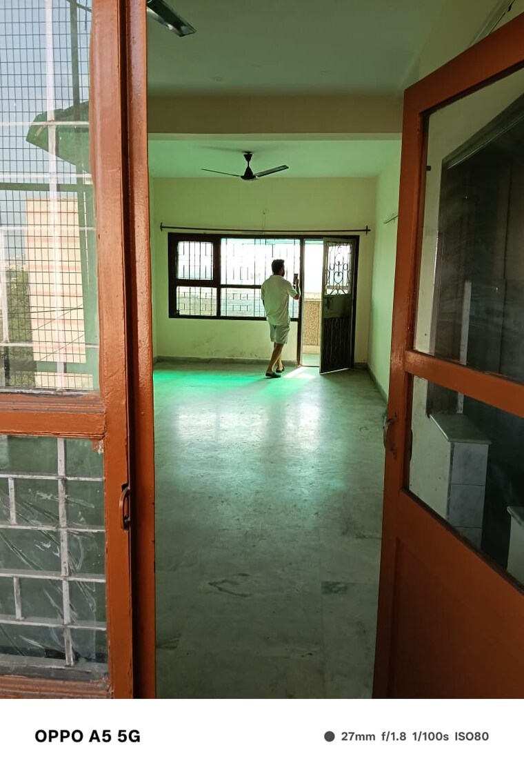 Room, dps-housing-society 3 Bedroom 1600 Sq.Ft. Apartment In Sector 51 Noida 9228373