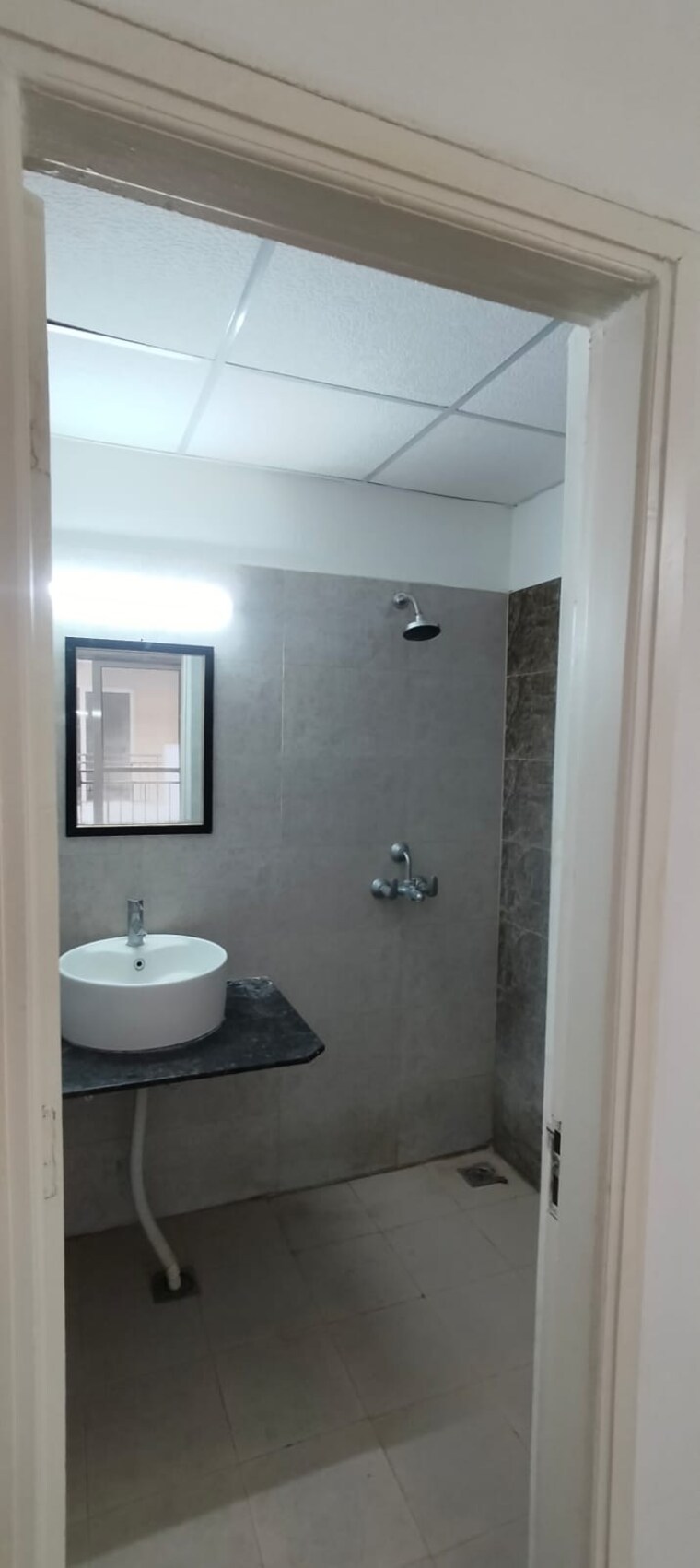 Bathroom, sushma-valencia 3 Bedroom 1800 Sq.Ft. Apartment In International Airport Road Zirakpur 9228343