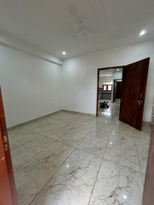 1 BHK Independent House For Rent in Sector 21