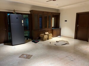 Room in 3 BHK Apartment at Manikonda – for Rent