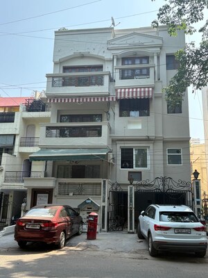 3 BHK Builder Floor – Exterior View View at Uday Park - for Rent