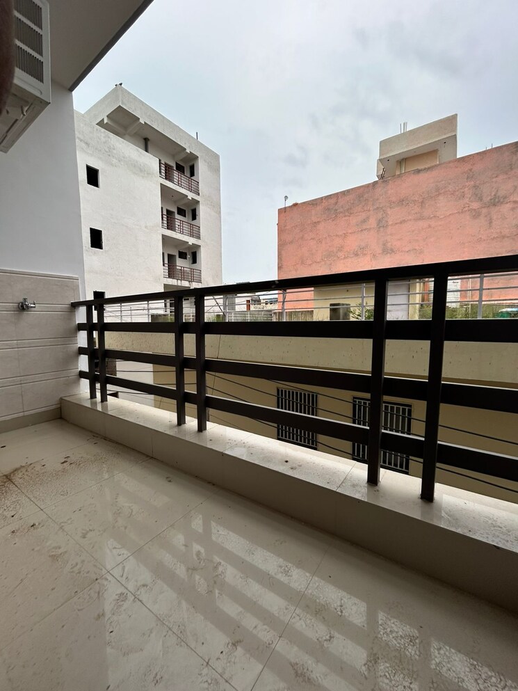 Exterior View, sector 23a 1 Bedroom 585 Sq.Ft. Independent House In Sector 23a Gurgaon 9228471