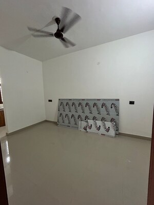 Room in 1 BHK Independent House at Sector 23a – for Rent