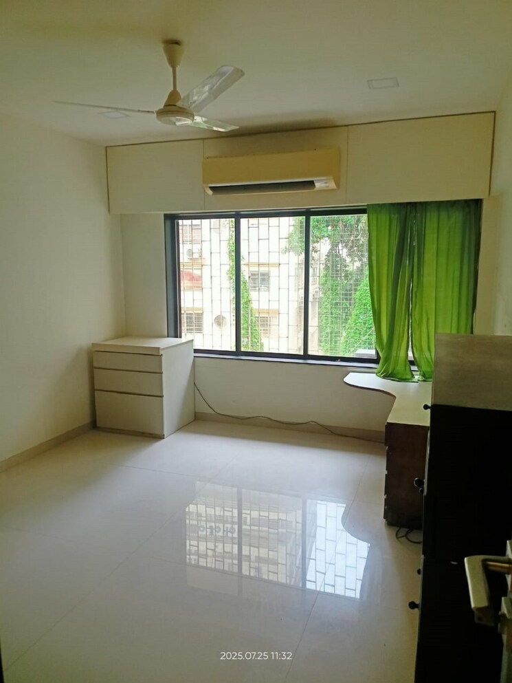 Bedroom, bandra west 3 Bedroom 1200 Sq.Ft. Apartment In Bandra West Mumbai 9228536