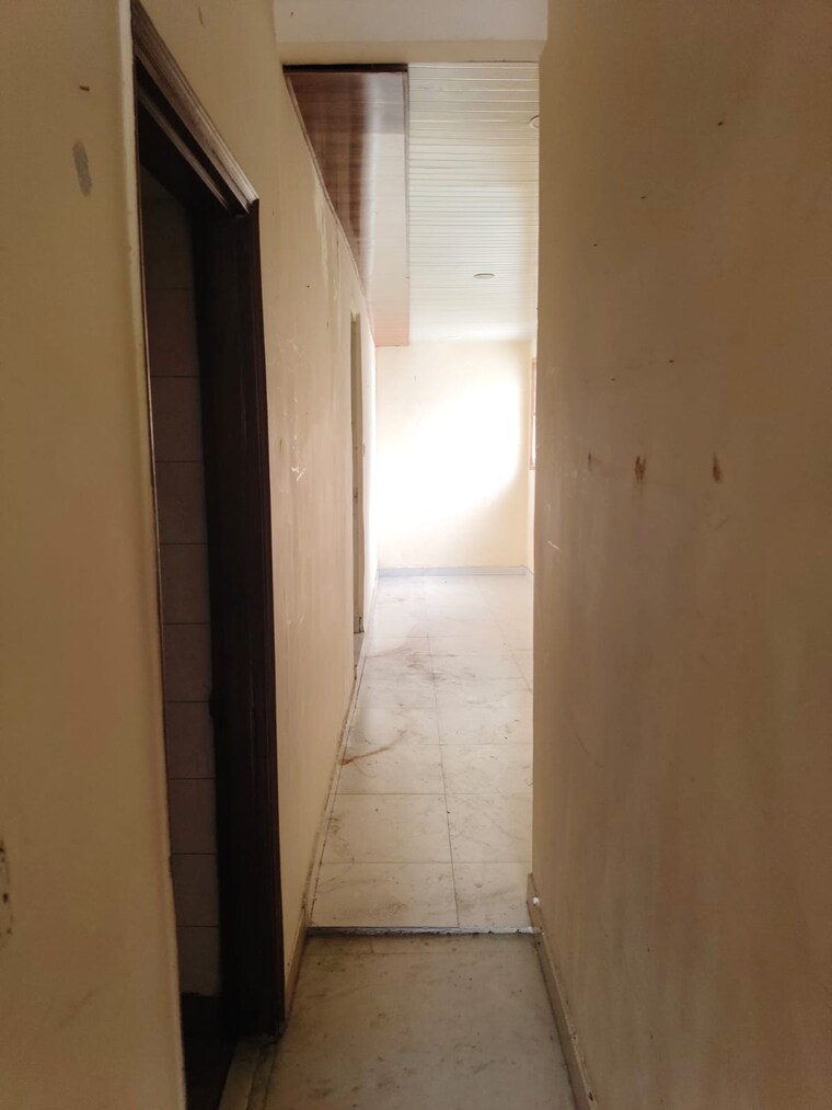 undefined, sukhdev vihar 2 Bedroom 300 Sq.Yd. Builder Floor In Sukhdev Vihar Delhi 9228539