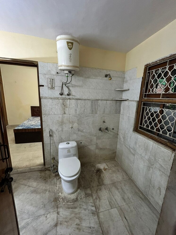 Bathroom, sector 23 3 Bedroom 1960 Sq.Ft. Independent House In Sector 23 Gurgaon 9228542