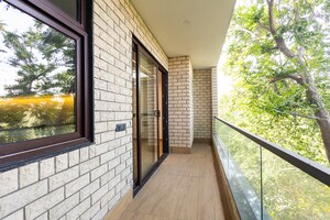 Balcony in 3 BHK Builder Floor at South Extension ii – for Rent