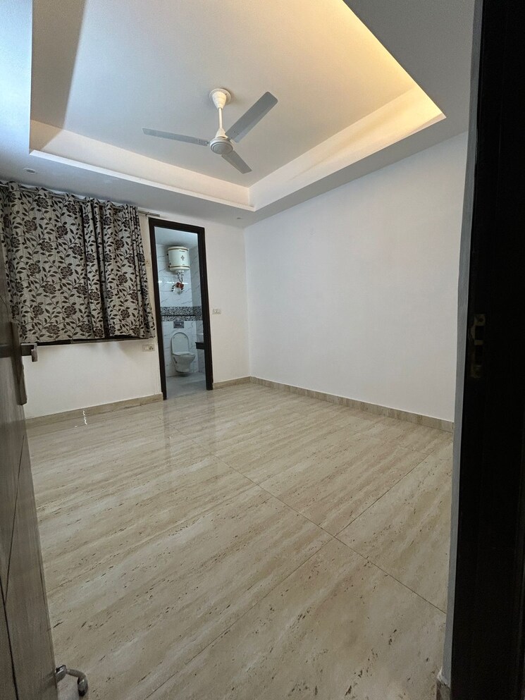 Room, saket 2 Bedroom 1500 Sq.Ft. Builder Floor In Saket Delhi 9228573