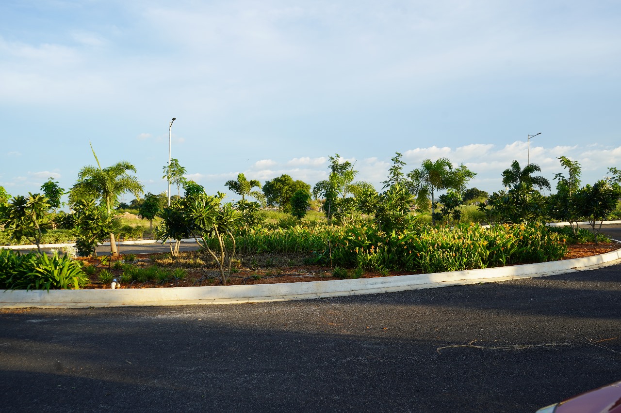 Plot For Sale in Suchirindia Gizapolis