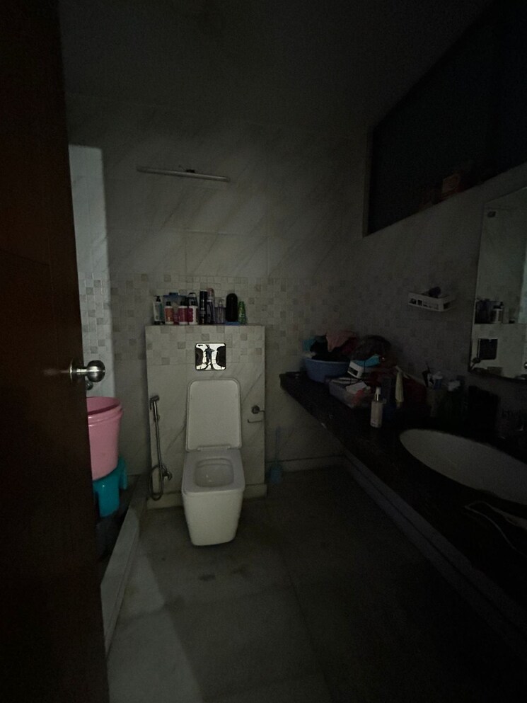 Bathroom, sector 23 2 Bedroom 1650 Sq.Ft. Independent House In Sector 23 Gurgaon 9228582