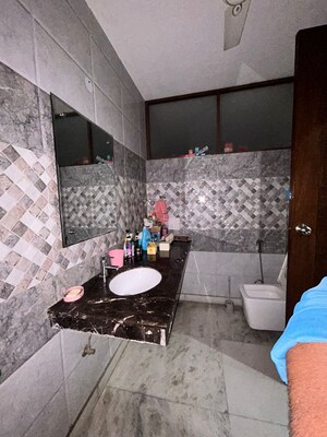 Team Area in 2 BHK Independent House at Sector 23 – for Rent