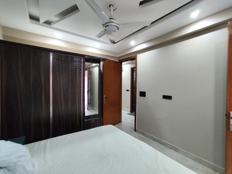 Room, rwa-apartments-sector-61 6 Bedroom 1750 Sq.Ft. Independent House In Sector 61 Noida 9228604