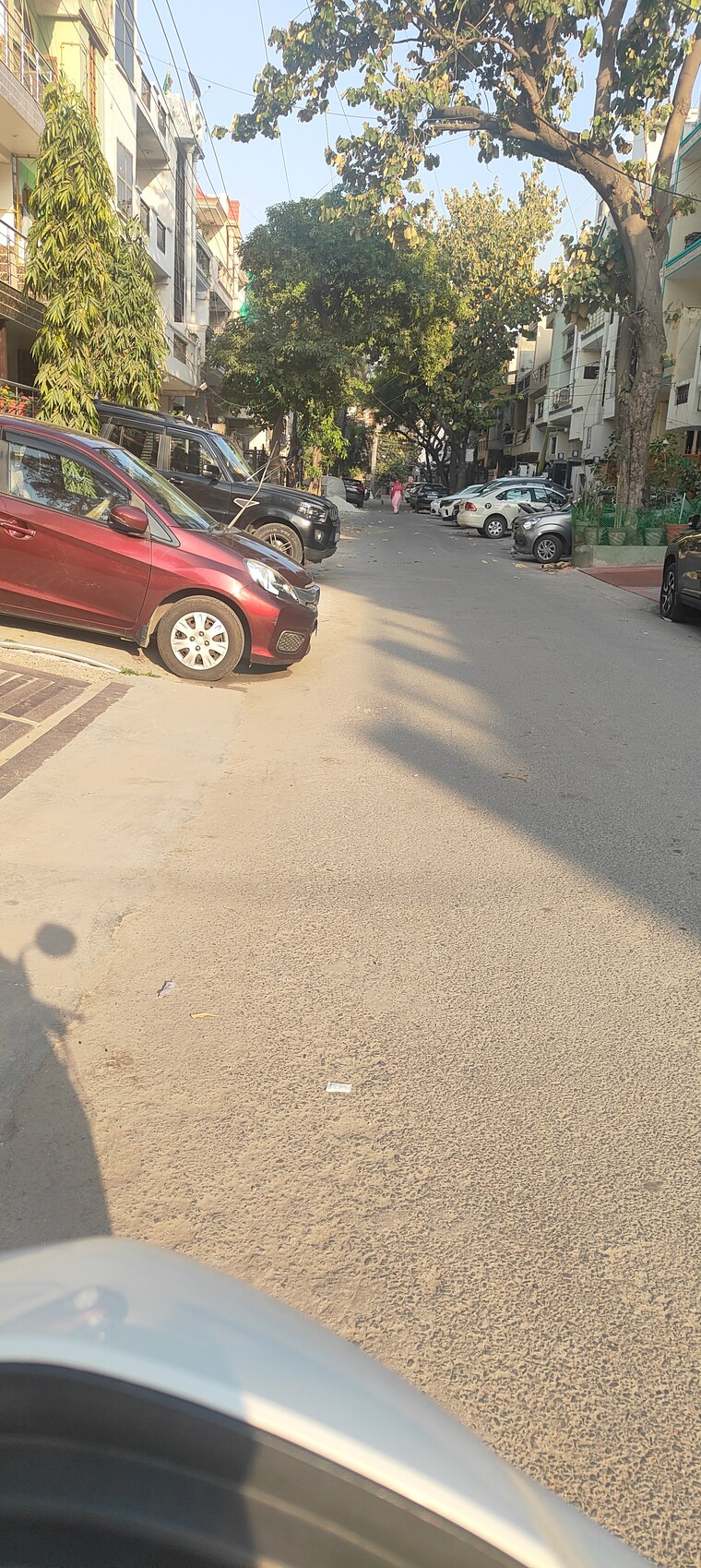  Parking, rwa-apartments-sector-61 6 Bedroom 1750 Sq.Ft. Independent House In Sector 61 Noida 9228604