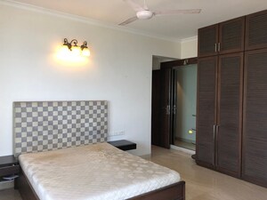 Bedroom in 3 BHK Apartment at Bandra West – for Rent