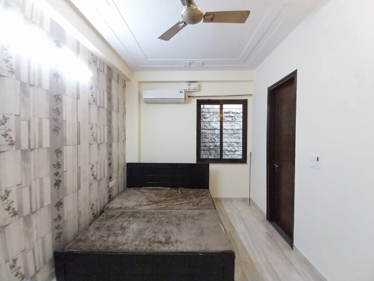 Bedroom, vipul-world-floors 5 Bedroom 2800 Sq.Ft. Builder Floor In Sector 48 Gurgaon 9228663