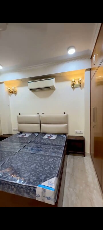 Bedroom in 6 BHK Builder Floor at South Extension ii – for Rent