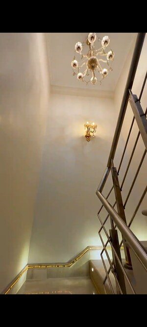 Staircase in 6 BHK Builder Floor at South Extension ii – for Rent