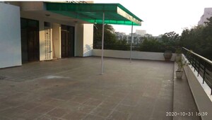 Room in 4 BHK Apartment at Abhinandan CGHS, Sector 51 – for Rent