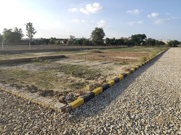 Plot Area in  Plot at Matiyari – for Sale