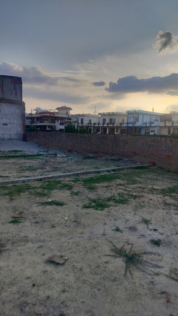 Plot Area in  Plot at Matiyari – for Sale