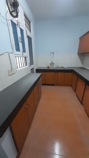 Kitchen in 3 BHK Apartment at Unitech Residency Greens, Sector 46 – for Rent