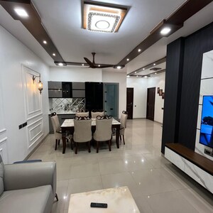 Team Area in 2 BHK Builder Floor at Wave Floors, Adhyatmik Nagar – for Rent