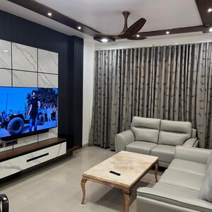 Team Area in 2 BHK Builder Floor at Wave Floors, Adhyatmik Nagar – for Rent