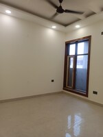 3 BHK + Pooja Room,Servant Room,Study Room,Extra Room 250 Sq.Yd. Builder Floor in Green Fields Colony