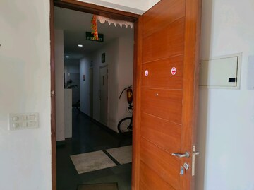 Furnished Amenities in 2 BHK Apartment at Emaar Emerald Estate, Sector 65 – for Rent