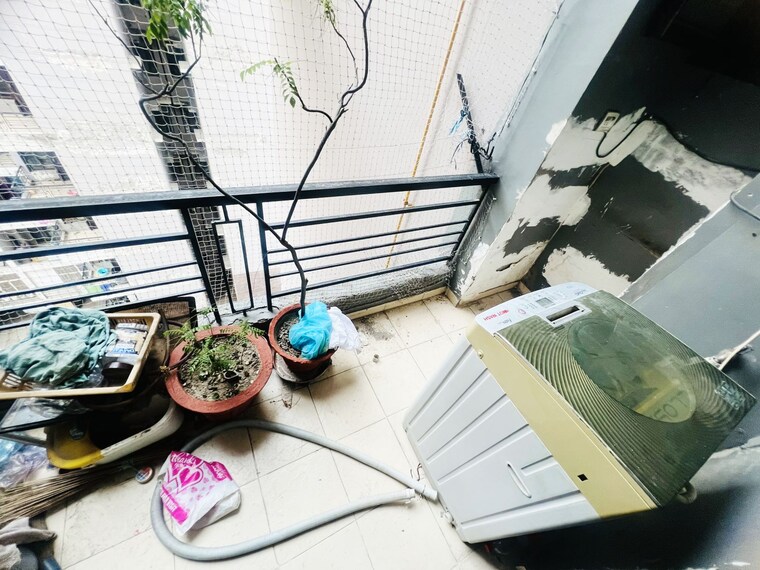 Balcony, ambala highway 3 Bedroom 1850 Sq.Ft. Apartment In Ambala Highway Zirakpur 9228799