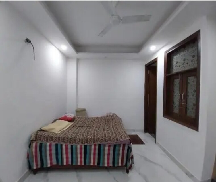Bedroom, jawahar park 3.5 Bedroom 1050 Sq.Ft. Builder Floor In Jawahar Park Delhi 9228814