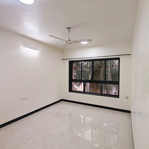 Room in 3 BHK Apartment at Sai Deep Andheri, AndherI-Kurla Road – for Rent