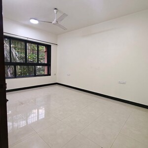 Room in 3 BHK Apartment at Sai Deep Andheri, AndherI-Kurla Road – for Rent