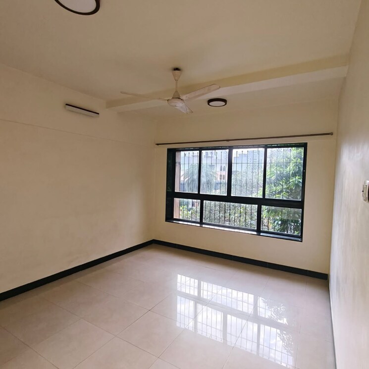 Room, sai-deep-andheri 3 Bedroom 1200 Sq.Ft. Apartment In AndherI Kurla Road Mumbai 9228827