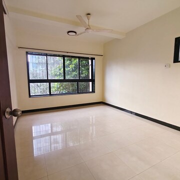 Room in 3 BHK Apartment at Sai Deep Andheri, AndherI-Kurla Road – for Rent