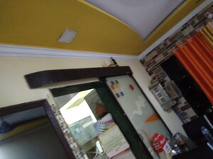 Furnished Amenities in 2 BHK Apartment at Shanti Niketan CHS Thane, Kopri – for Rent