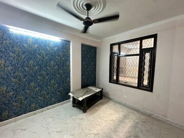 Room in 2 BHK Independent House at Chattarpur – for Rent