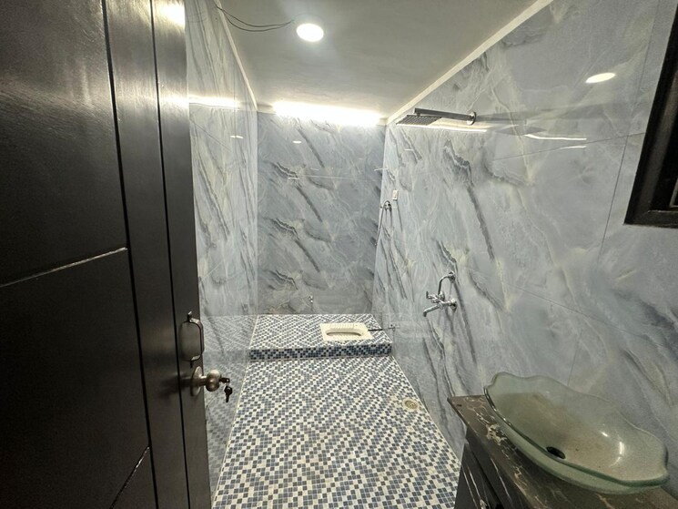 Bathroom, chattarpur 2 Bedroom 720 Sq.Ft. Independent House In Chattarpur Delhi 9228871