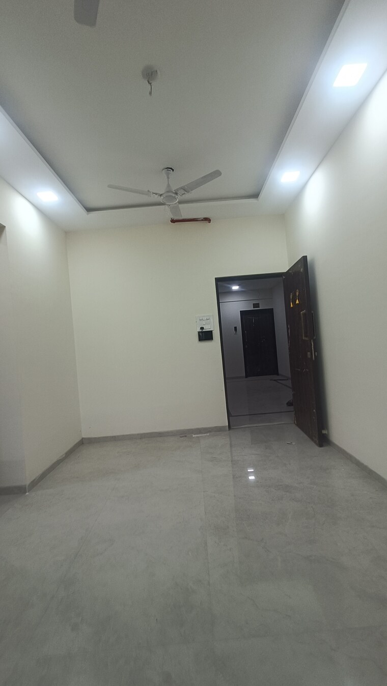 Room, amar-om-vasudev-chs 1 Bedroom 417 Sq.Ft. Apartment In Borivali West Mumbai 9228902