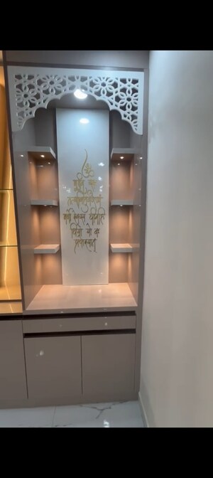 Furnished Amenities in 4 BHK Builder Floor at Kakrola – for Rent